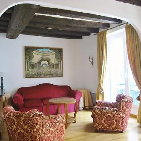 One-bedroom Downtown * Paris