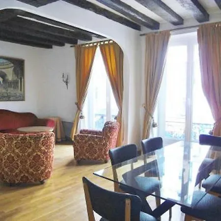 Апартаменты One-bedroom Downtown *